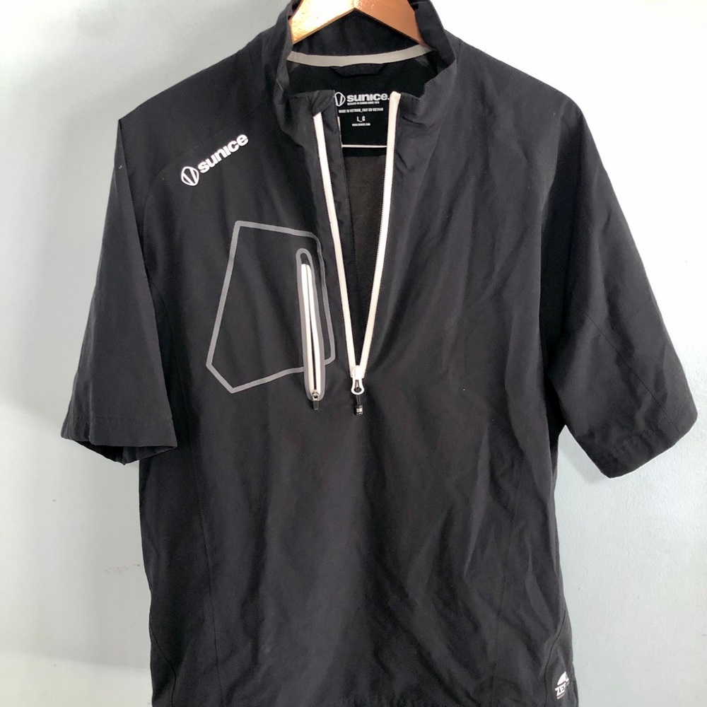 Sunice mens wind/water proof golf pullover! Like new!